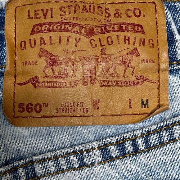 Vintage Levi's 560 Loose Fit Straight Leg Jeans as is - Picture 8 of 9